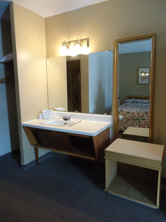 Canadian Motor Hotel Sault Ste. Marie Bilik gambar